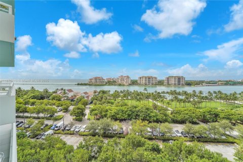 Condo in Miami Beach, Florida, 2 bedrooms  № 1927288 - photo 3
