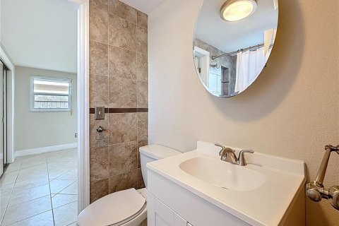 House in Dunedin, Florida 2 bedrooms, 58.81 sq.m. № 1680724 - photo 15