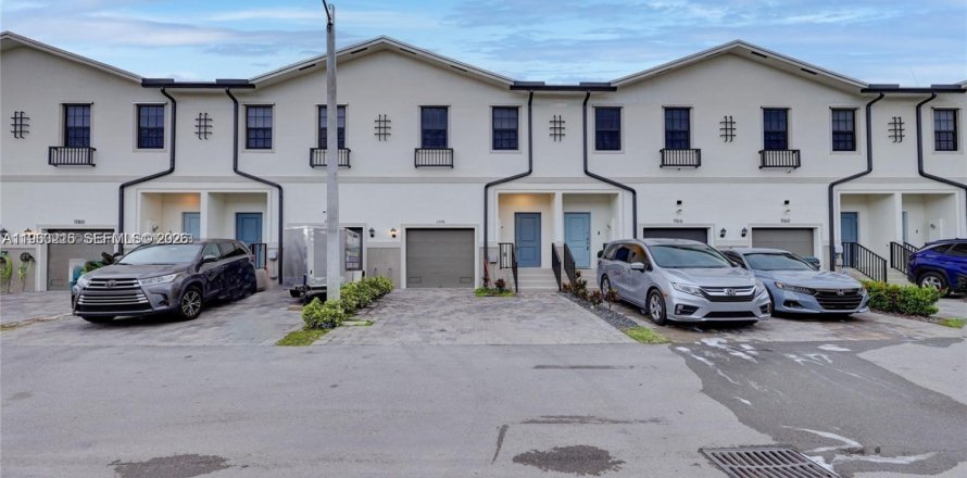 Touwnhouse à Florida City, Floride 3 chambres, 136.19 m2 № 2024283