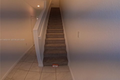 Touwnhouse à louer à Florida City, Floride: 3 chambres, 136.19 m2 № 2024283 - photo 3