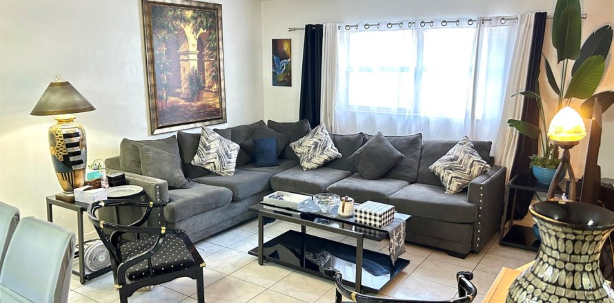 Condo in Hollywood, Florida, 2 bedrooms  № 2182814