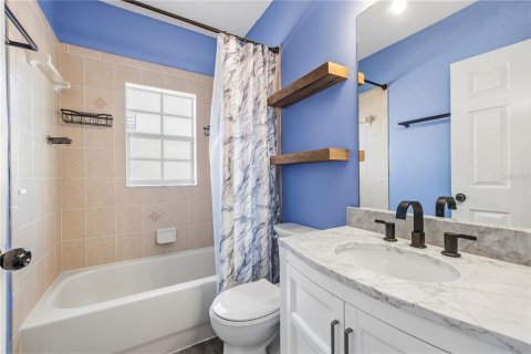 Villa ou maison à vendre à Tarpon Springs, Floride: 4 chambres, 180.32 m2 № 2427580 - photo 28