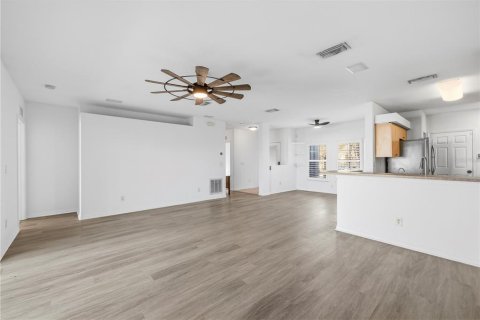 Villa ou maison à vendre à Tarpon Springs, Floride: 4 chambres, 180.32 m2 № 2427580 - photo 17