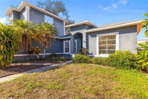 Villa ou maison à vendre à Tarpon Springs, Floride: 4 chambres, 180.32 m2 № 2427580 - photo 2