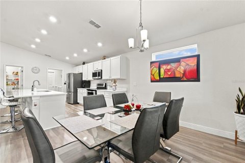 Casa en venta en Zephyrhills, Florida, 3 dormitorios, 186.18 m2 № 2386651 - foto 28