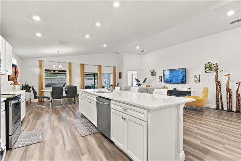 Casa en venta en Zephyrhills, Florida, 3 dormitorios, 186.18 m2 № 2386651 - foto 15