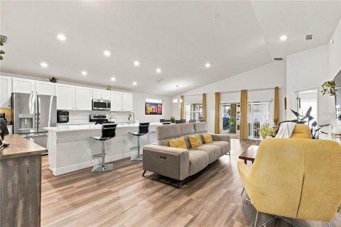 Casa en venta en Zephyrhills, Florida, 3 dormitorios, 186.18 m2 № 2386651 - foto 18