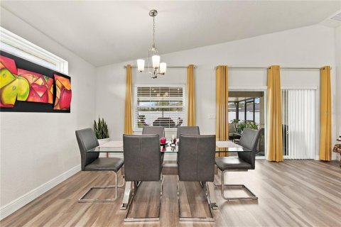 Casa en venta en Zephyrhills, Florida, 3 dormitorios, 186.18 m2 № 2386651 - foto 24