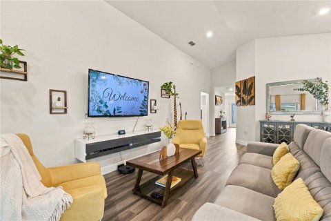 Casa en venta en Zephyrhills, Florida, 3 dormitorios, 186.18 m2 № 2386651 - foto 20