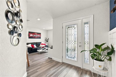 Casa en venta en Zephyrhills, Florida, 3 dormitorios, 186.18 m2 № 2386651 - foto 10