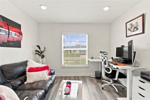 Casa en venta en Zephyrhills, Florida, 3 dormitorios, 186.18 m2 № 2386651 - foto 8