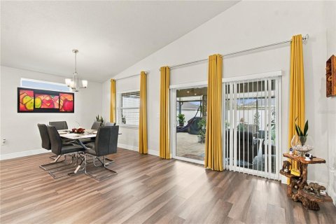 Casa en venta en Zephyrhills, Florida, 3 dormitorios, 186.18 m2 № 2386651 - foto 29