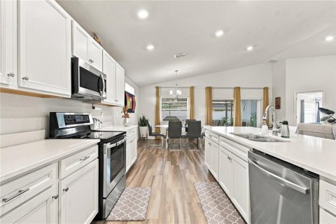 Casa en venta en Zephyrhills, Florida, 3 dormitorios, 186.18 m2 № 2386651 - foto 17