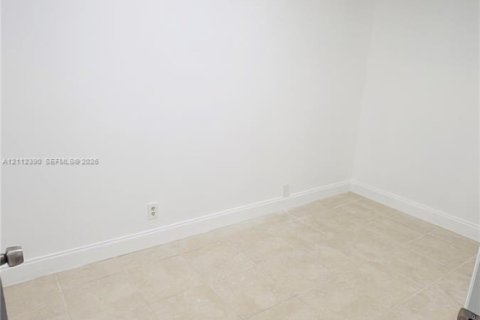 Copropriété à louer à Plantation, Floride: 1 chambre, 68.19 m2 № 2432551 - photo 3