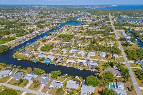 Villa ou maison à vendre à Port Charlotte, Floride: 3 chambres, 180.04 m2 № 1734808 - photo 6