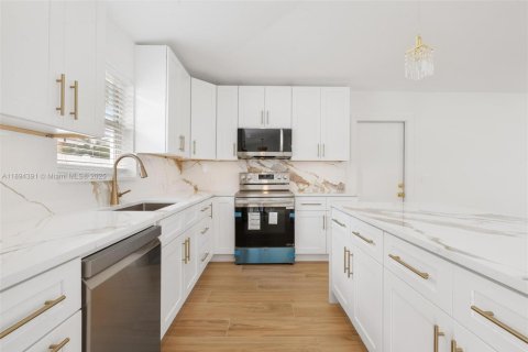 Casa en venta en Delray Beach, Florida, 3 dormitorios, 133.41 m2 № 1952153 - foto 4