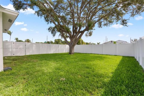 Casa en venta en Delray Beach, Florida, 3 dormitorios, 133.41 m2 № 1952153 - foto 27