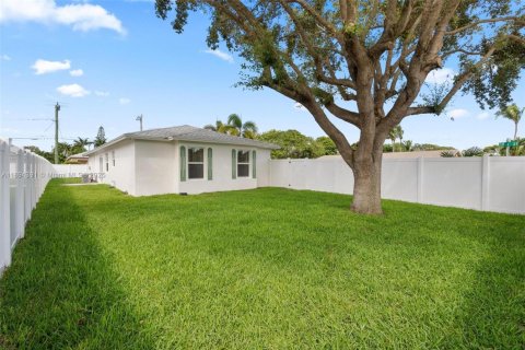 Casa en venta en Delray Beach, Florida, 3 dormitorios, 133.41 m2 № 1952153 - foto 30