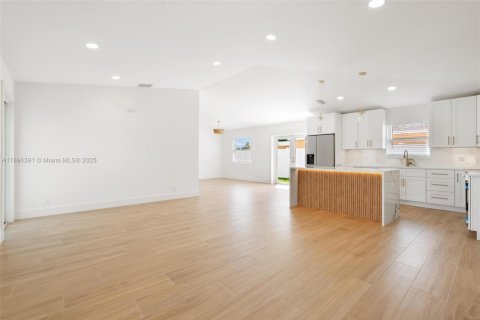 Casa en venta en Delray Beach, Florida, 3 dormitorios, 133.41 m2 № 1952153 - foto 9