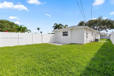Casa en venta en Delray Beach, Florida, 3 dormitorios, 133.41 m2 № 1952153 - foto 28