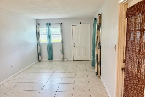 Casa en alquiler en Orlando, Florida, 3 dormitorios, 84.73 m2 № 1847355 - foto 5