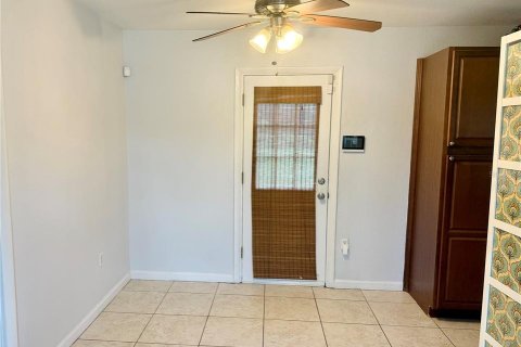 Casa en alquiler en Orlando, Florida, 3 dormitorios, 84.73 m2 № 1847355 - foto 6