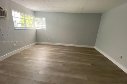 Appartement à louer à Miami Beach, Floride: 39.02 m2 № 1963901 - photo 13
