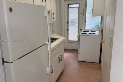 Villa ou maison à louer à Miami, Floride: 1 chambre, 60.39 m2 № 2032597 - photo 3