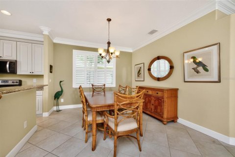 House in Englewood, Florida 3 bedrooms, 195.47 sq.m. № 2123024 - photo 12