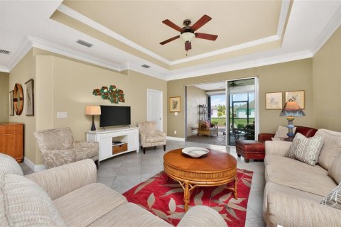 House in Englewood, Florida 3 bedrooms, 195.47 sq.m. № 2123024 - photo 28