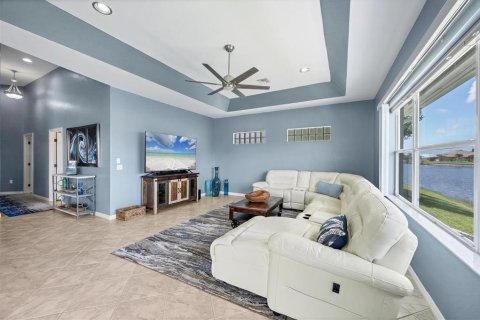 House in Port Charlotte, Florida 3 bedrooms, 230.68 sq.m. № 1868932 - photo 27