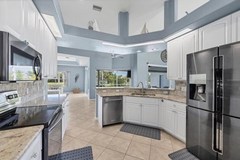 House in Port Charlotte, Florida 3 bedrooms, 230.68 sq.m. № 1868932 - photo 20