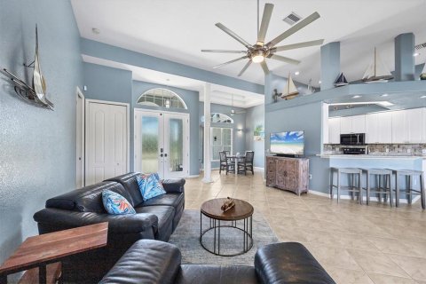 House in Port Charlotte, Florida 3 bedrooms, 230.68 sq.m. № 1868932 - photo 14