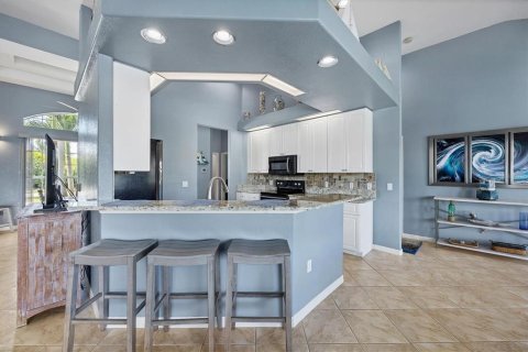House in Port Charlotte, Florida 3 bedrooms, 230.68 sq.m. № 1868932 - photo 18