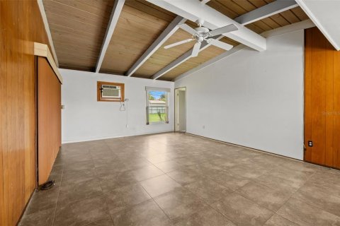 Casa en venta en Hialeah, Florida, 3 dormitorios, 144.28 m2 № 1826947 - foto 11