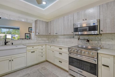 House in Sarasota, Florida 4 bedrooms, 259.2 sq.m. № 1719528 - photo 23