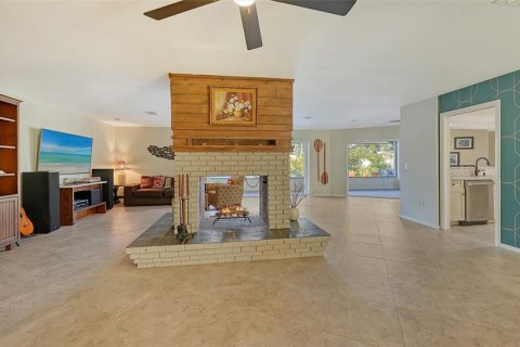 House in Sarasota, Florida 4 bedrooms, 259.2 sq.m. № 1719528 - photo 10