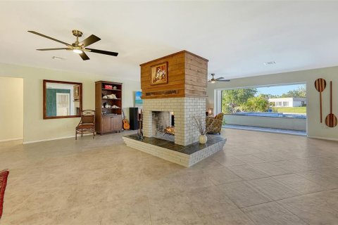 House in Sarasota, Florida 4 bedrooms, 259.2 sq.m. № 1719528 - photo 11