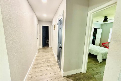 Villa ou maison à vendre à Saint Petersburg, Floride: 4 chambres, 205.96 m2 № 2207386 - photo 27