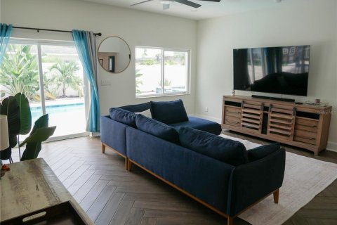 Villa ou maison à vendre à Saint Petersburg, Floride: 4 chambres, 205.96 m2 № 2207386 - photo 19
