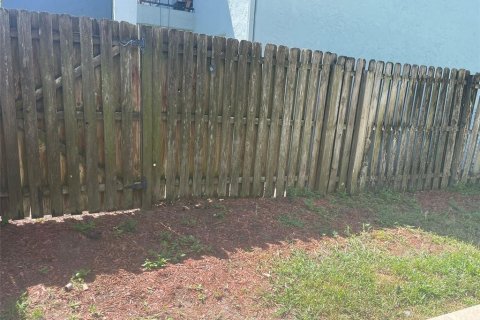 Condo in Tampa, Florida, 1 bedroom  № 2095840 - photo 6