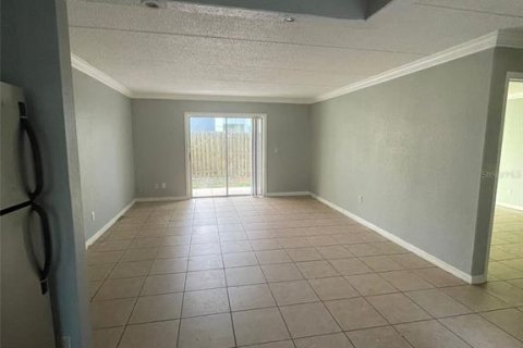 Condo in Tampa, Florida, 1 bedroom  № 2095840 - photo 4