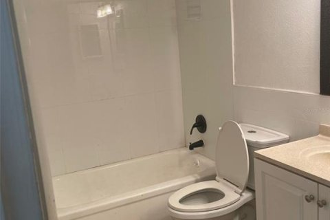 Condo in Tampa, Florida, 1 bedroom  № 2095840 - photo 5
