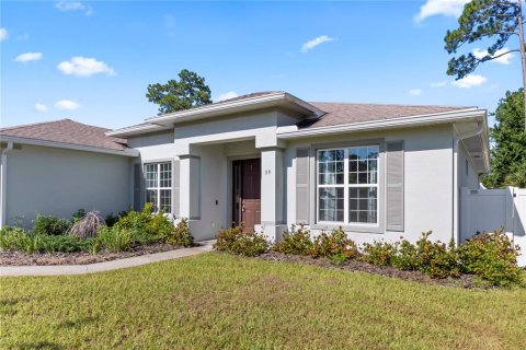 House in Palm Coast, Florida 3 bedrooms, 196.67 sq.m. № 2238133 - photo 3