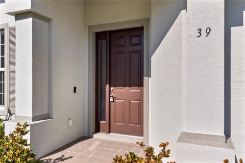 House in Palm Coast, Florida 3 bedrooms, 196.67 sq.m. № 2238133 - photo 5