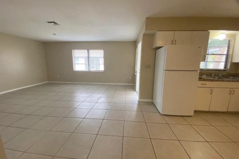 Immobilier commercial à vendre à Englewood, Floride: 4 chambres, 166.48 m2 № 2314802 - photo 7