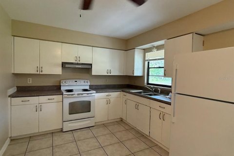Immobilier commercial à vendre à Englewood, Floride: 4 chambres, 166.48 m2 № 2314802 - photo 8