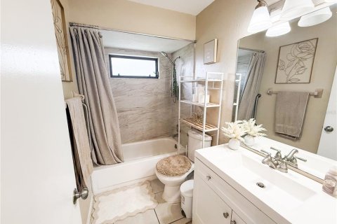Immobilier commercial à vendre à Englewood, Floride: 4 chambres, 166.48 m2 № 2314802 - photo 3
