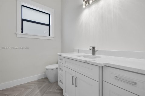 Casa en venta en Cape Coral, Florida, 4 dormitorios, 317.91 m2 № 2034316 - foto 22