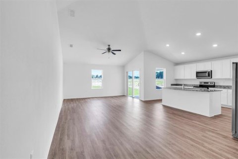 House in Ocala, Florida 5 bedrooms, 156.08 sq.m. № 1820884 - photo 5